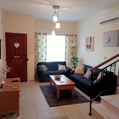 No3,23 Neilmmantos St Peyia Villa Екстериор снимка