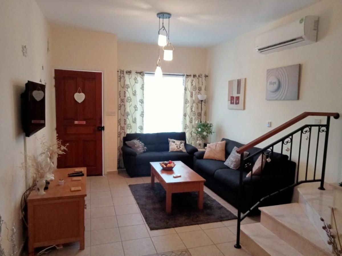 No3,23 Neilmmantos St Peyia Villa Екстериор снимка