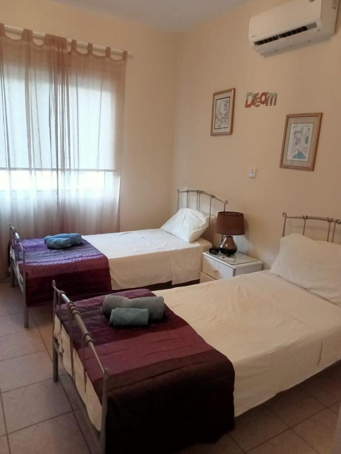No3,23 Neilmmantos St Peyia Villa Екстериор снимка